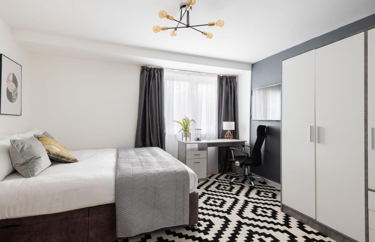 Spacious And Modern 4 Bed Apartment Next To Borough Station Londra Esterno foto