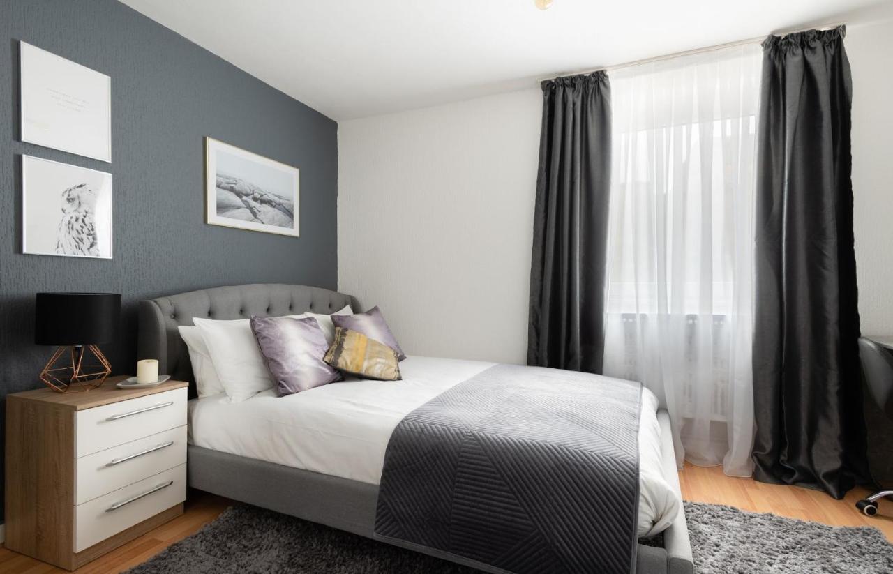 Spacious And Modern 4 Bed Apartment Next To Borough Station Londra Esterno foto