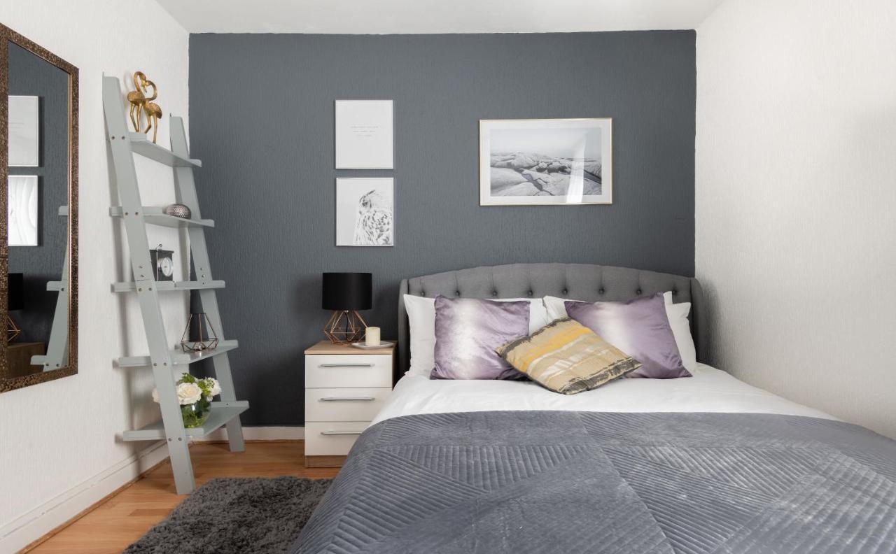 Spacious And Modern 4 Bed Apartment Next To Borough Station Londra Esterno foto