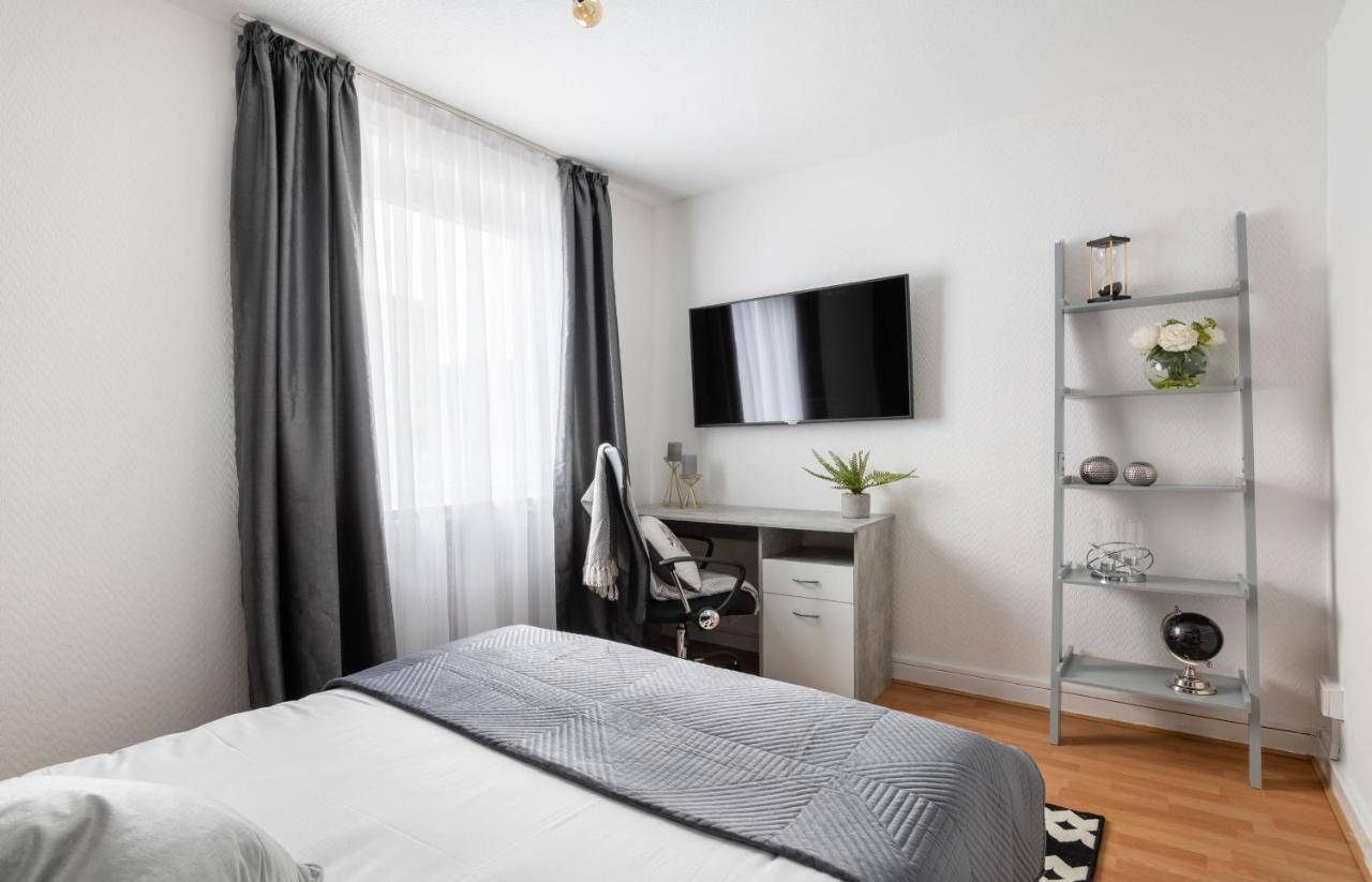 Spacious And Modern 4 Bed Apartment Next To Borough Station Londra Esterno foto
