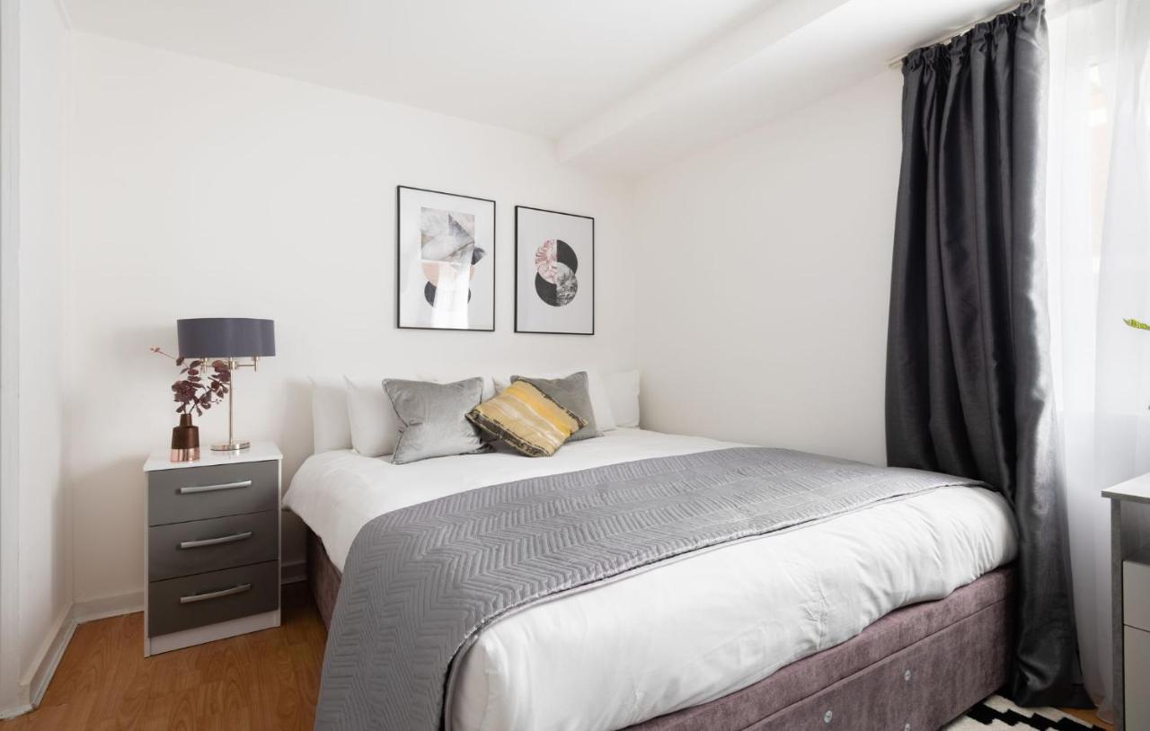 Spacious And Modern 4 Bed Apartment Next To Borough Station Londra Esterno foto