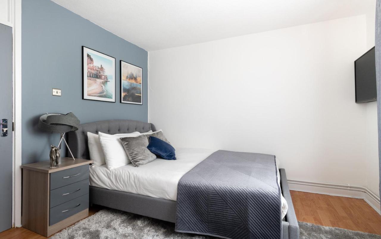 Spacious And Modern 4 Bed Apartment Next To Borough Station Londra Esterno foto